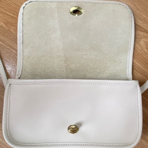 Vintage Coach Dinky Ivory Cream Bone Genuine Leather Crossbody Bag - Picture 6 of 16